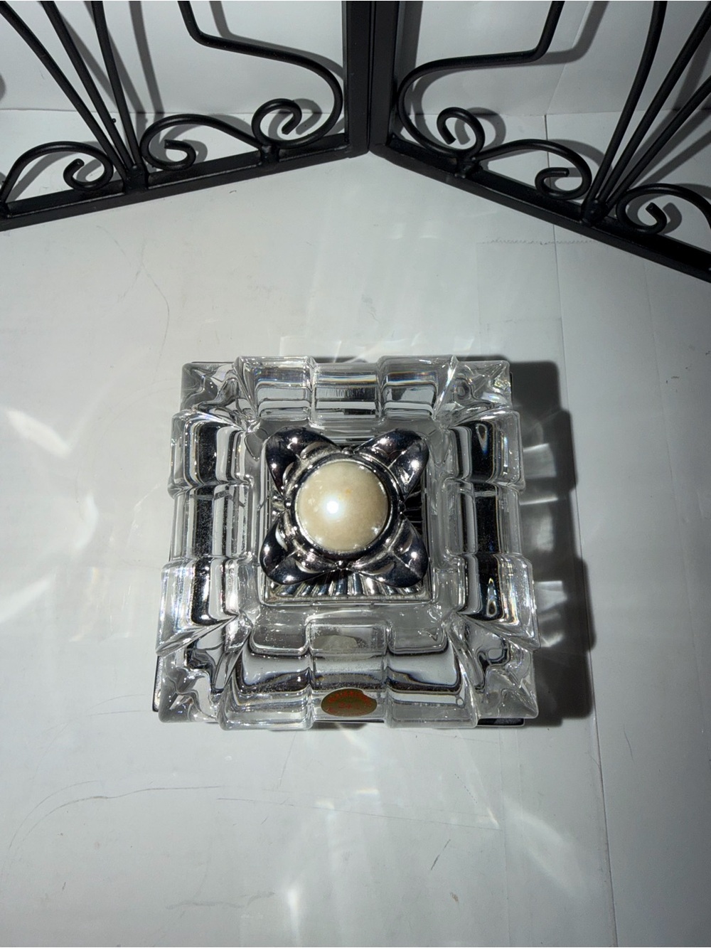 Lenox vintage glass trinket box - Picture 4 of 12